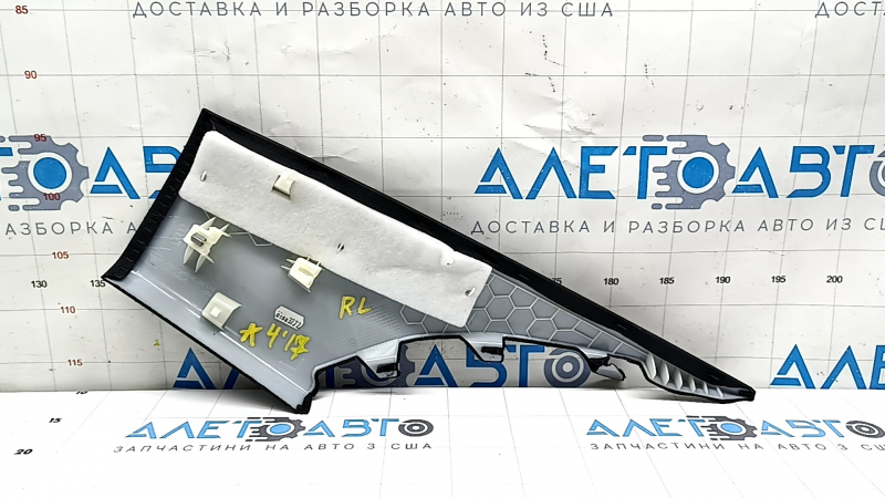 Накладка задней стойки левая Audi A4 B9 18-25 черная
