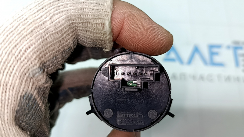 Кнопка Start/Stop Mercedes GLC 20-22