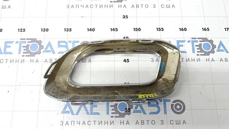 Обрамление накладки заднего бампера нижнее правое Mercedes GLC 20-22 хром, царапины