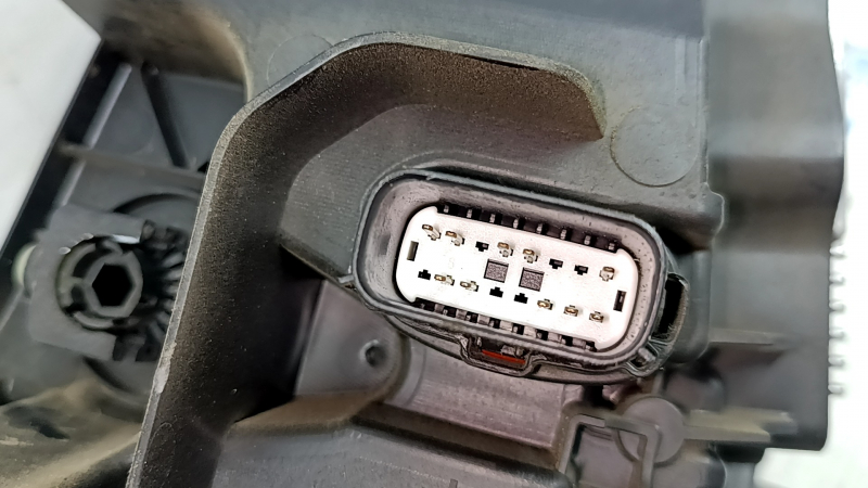 Фара передняя левая в сборе Ford Fusion mk5 17-20 LED, с DRL