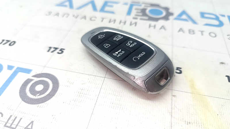 Ключ smart key Hyundai Ioniq 5 22-26 6 кнопок, затерт