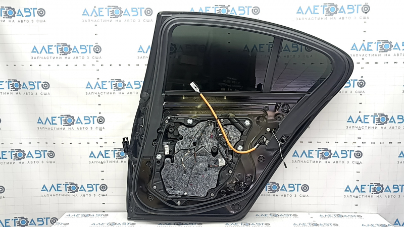 Дверь в сборе задняя правая BMW 5 G30 17-23 черный 668