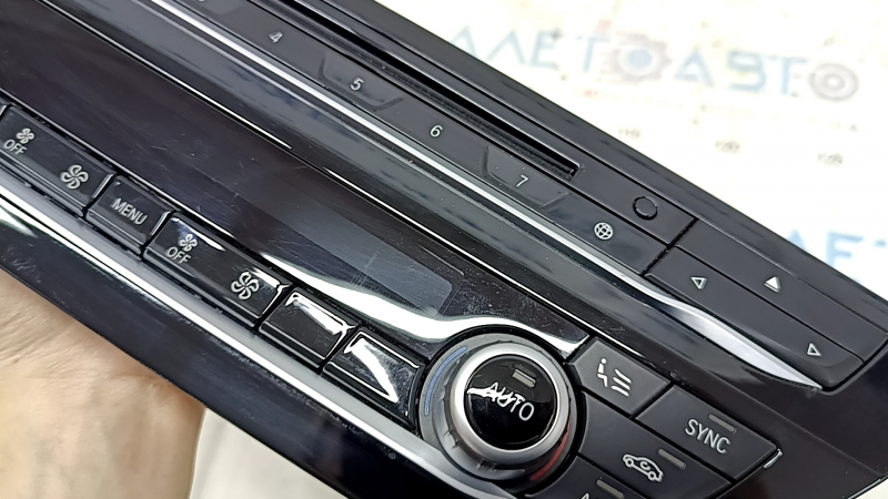 Управление климат-контролем и магнитолой BMW 5 G30 17-22 auto, dual zone, царапины