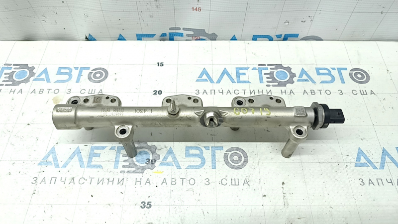 Топливная рейка передняя BMW X7 G07 19-26 3.0T с датчиком