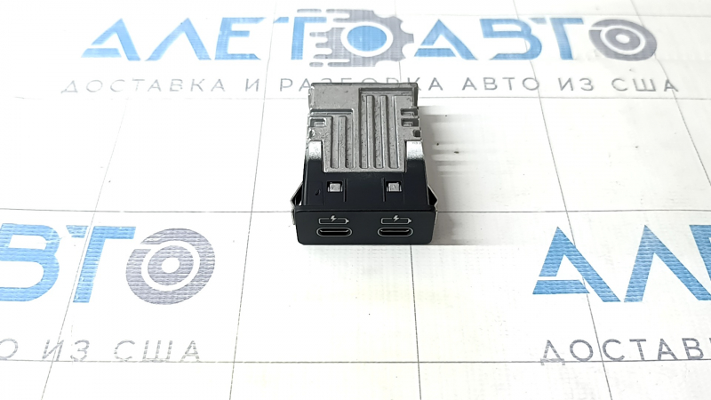 Hub USB BMW X7 G07 19- Dual Type-C