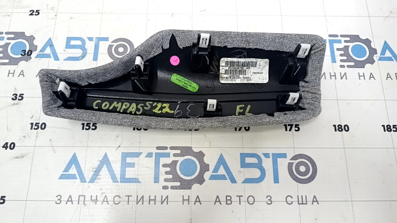 Накладка передней панели левая верхняя Jeep Compass 22-26 ткань серая, под чистку