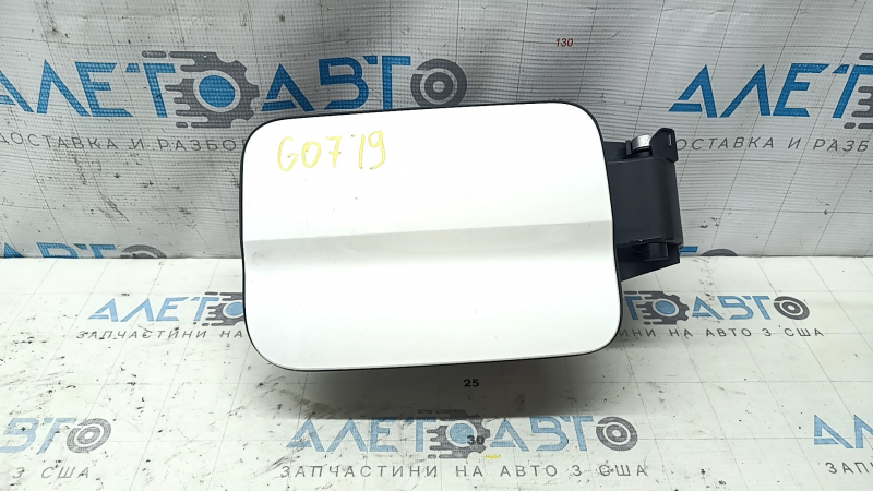Лючок бензобака в сборе с корпусом BMW X7 G07 19-26 с замком