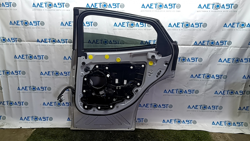 Ansamblu ușă spate dreapta Ford Mustang Mach-E 21-23 alb A3, zgârieturi