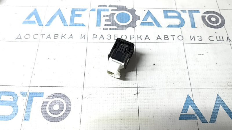 USB Hub BMW X7 G07 19- Quadratic
