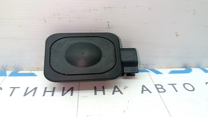 Кнопка открытия двери багажника наружная Ford Mustang Mach-E 21-26 потерта