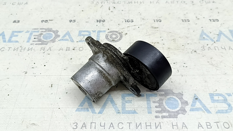 Ролик натяжитель приводного ремня Audi Q5 8R 13-17 2.0T