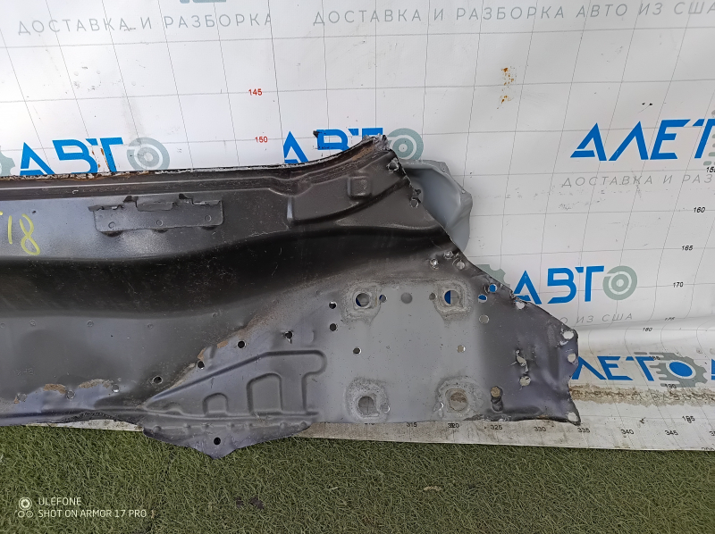 Задняя панель Mazda 6 18-21 высверлено, графит