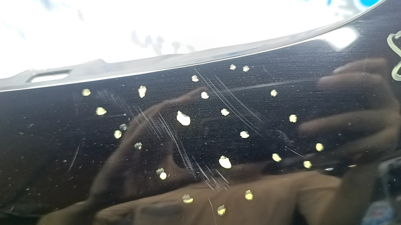 Бампер передний голый Tesla Model Y 20-25 под 6 парктроников, черный PBSB, царапины, песок