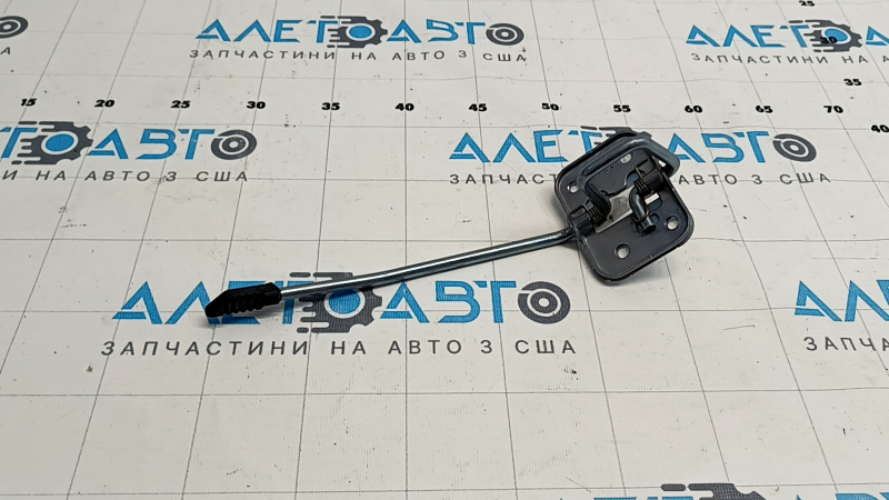 Крючок замка капота VW Beetle 12-19
