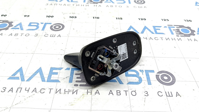 Антенна плавник VW Jetta 20-26