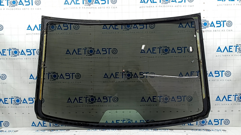Стекло заднее VW Jetta 19-21