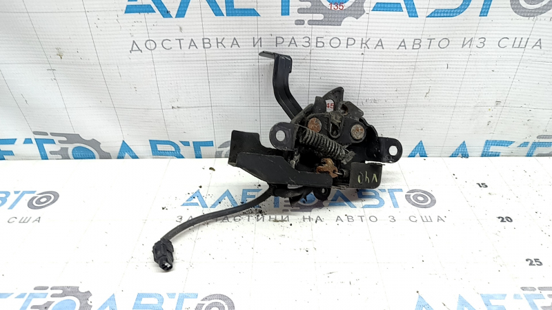Замок капота Toyota Camry v40 под датчик