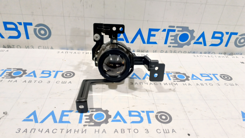 Противотуманная фара птф правая Kia Sportage 17-19 FWD галоген
