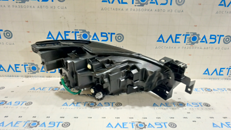 Фара передняя левая Mazda 6 18-21 LED без AFS, белый поворотник