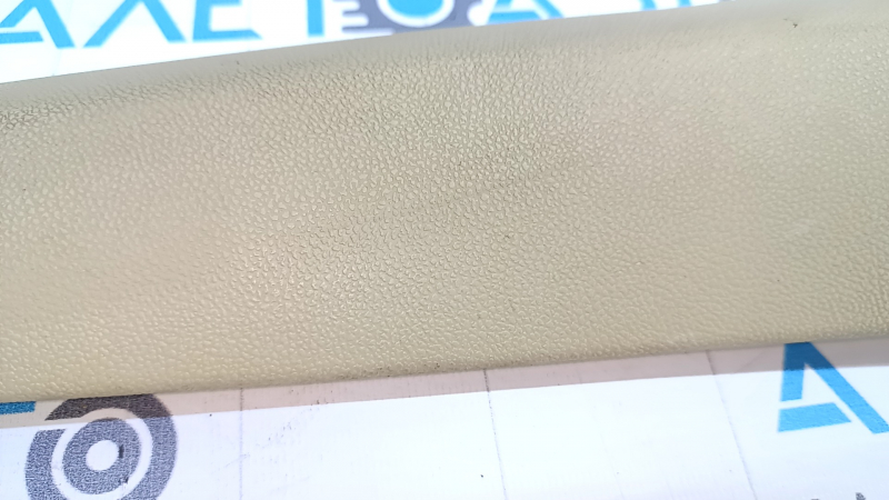 Обшивка двери багажника правая Mercedes W164 ML бежевая, царапины, потерта