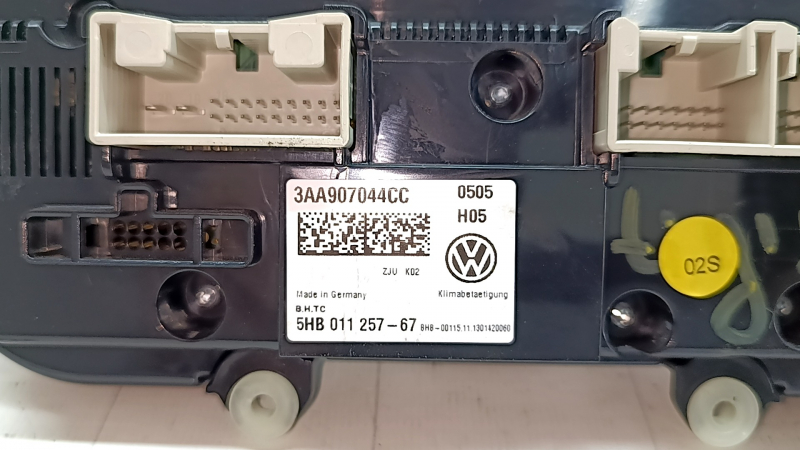 Управление климат-контролем VW Tiguan 09-15 auto с подогревом сидений