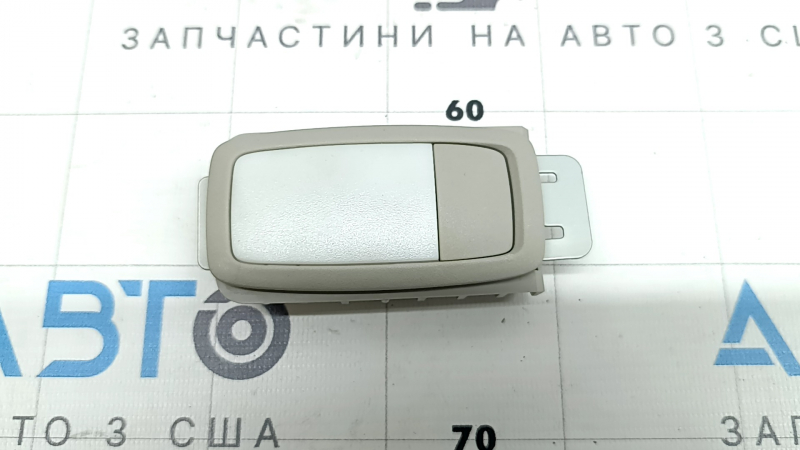 Плафон освещения задний левый Nissan Murano z52 15-20 серый без люка