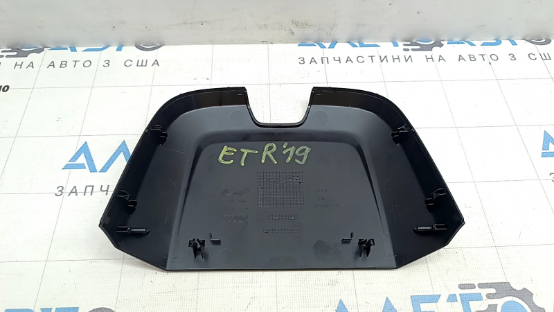 Накладка камеры слежения за полосой Audi E-Tron 19-23 черная