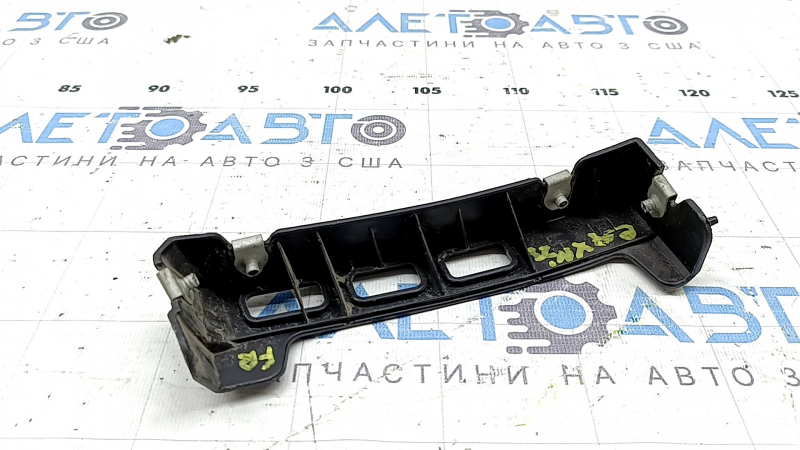 Крепление переднего бампера правое Chevrolet Equinox 18-24