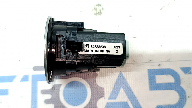 Кнопка Start-Stop Chevrolet Equinox 21-24