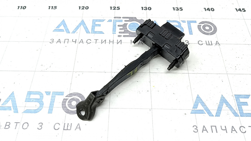 Ограничитель двери передней левой Hyundai Tucson 22-26