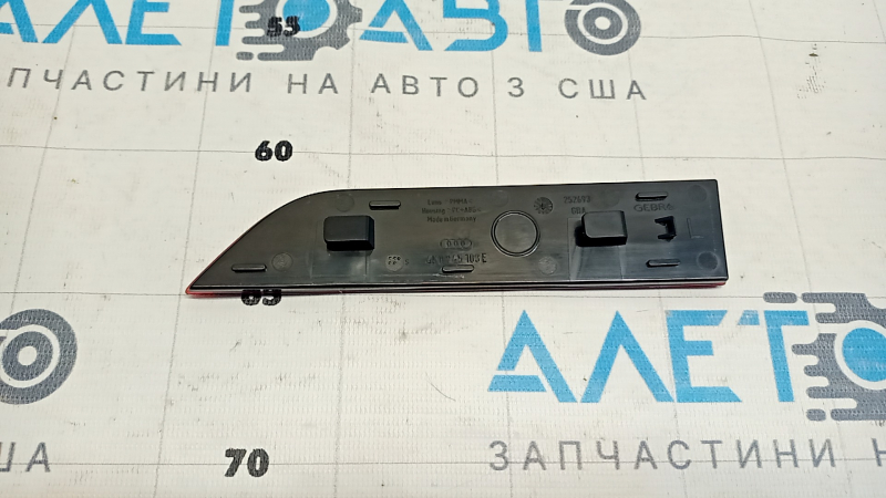 Отражатель заднего бампера внутренний левый Audi A6 C8 19-25 S-Line
