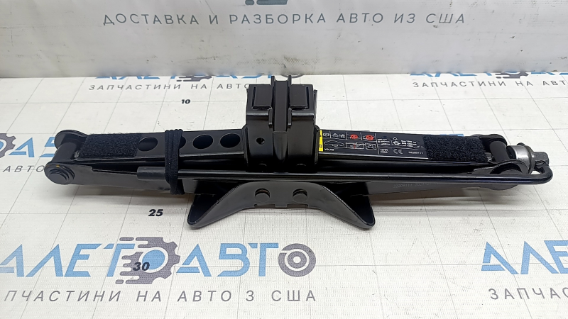 Домкрат Polestar 2 21-25