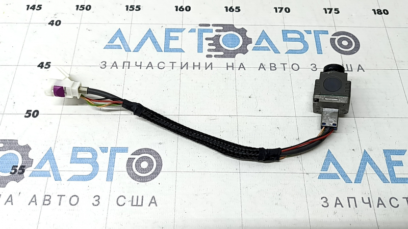 Камера заднего вида Mercedes C-class W205 15-18