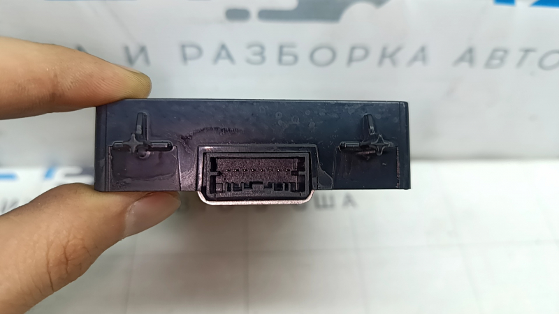 Беспроводное зарядное устройство Polestar 2 21-25
