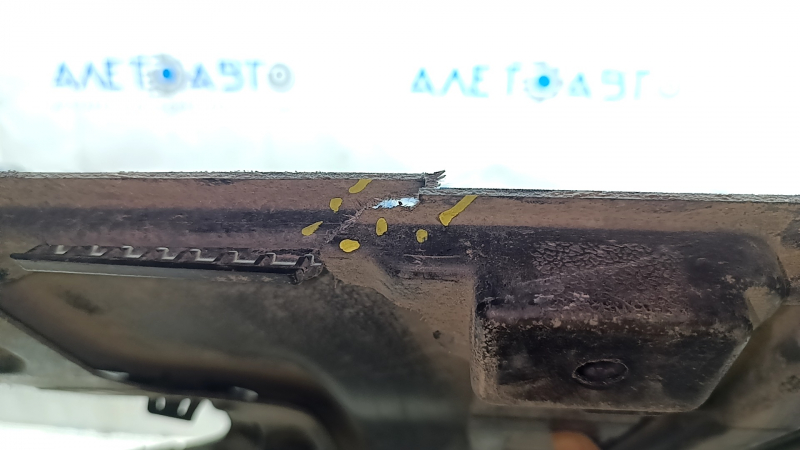 Защита заднего подрамника Polestar 2 21-25 трещины, сломано крепление
