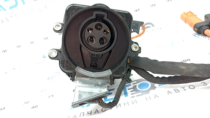 Зарядный порт в сборе с кабелем Volvo XC90 16-19 T8