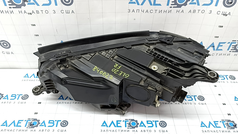 Far dreapta față complet Mercedes W167 GLE 350 450 20-23 LED cu garnitură, nisip