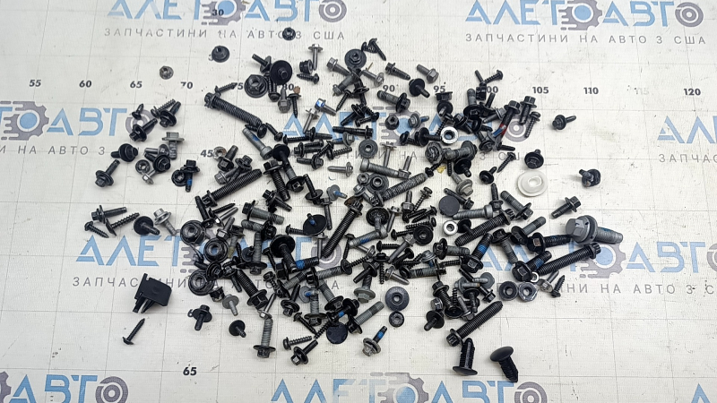 Метизы салона Polestar 2 21-25