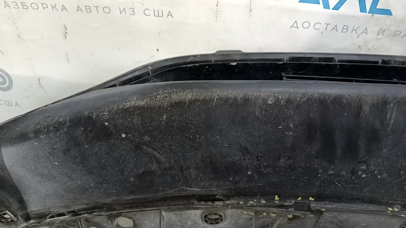 Нижняя решетка переднего бампера Honda Insight 19-22 под радар круиз, потерта, надломы