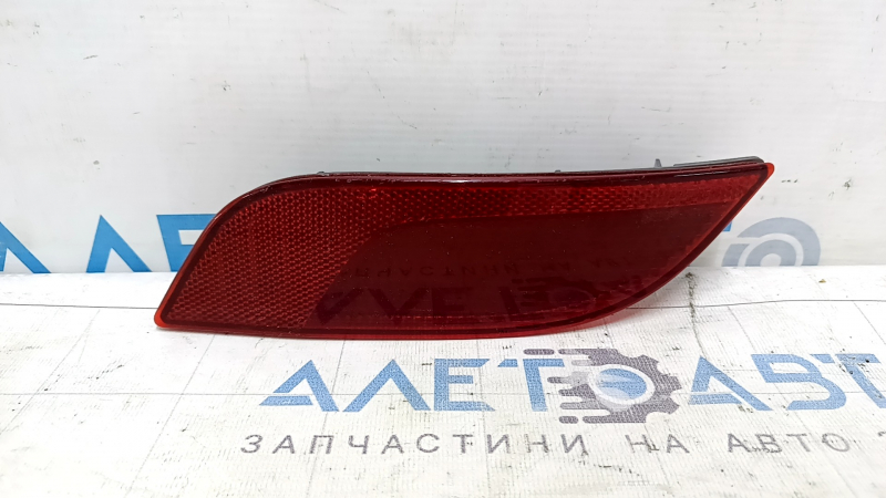 Отражатель задний левый Jeep Compass 17-26 царапины