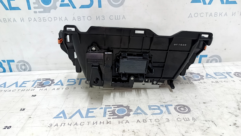 Беспроводное зарядное устройство Toyota Venza 21-22