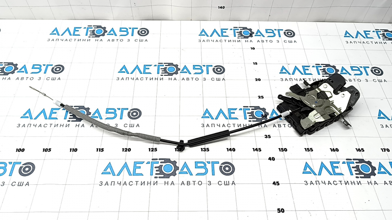 Замок двери багажника Alfa Romeo Stelvio 18-25 контакт с водой