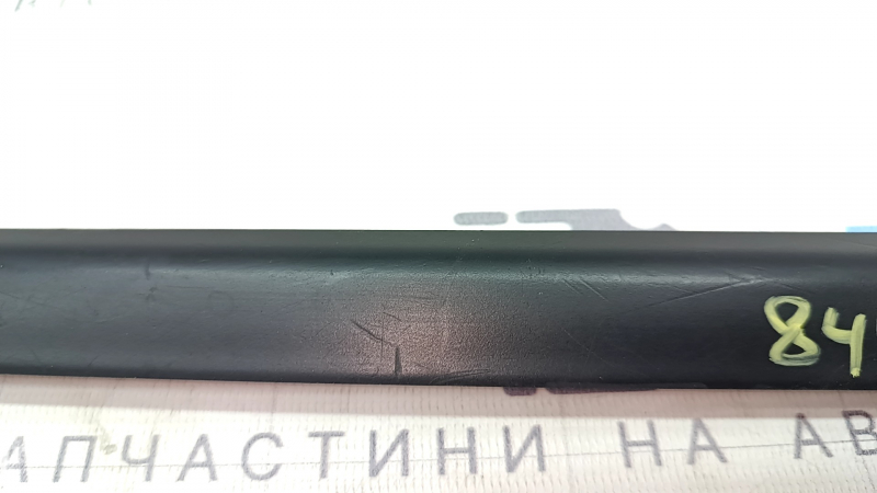 Молдинг лобового стекла правый Volkswagen ID.4 21-26 царапины