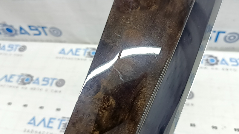 Накладка передней панели правая BMW X5 F15 14-18 под дерево, царапины