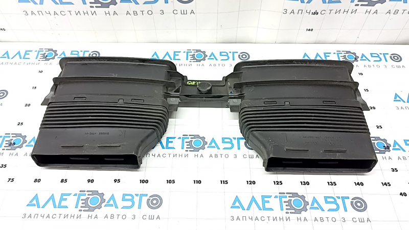 Воздухоприемник Audi Q8 19-26 MHEV