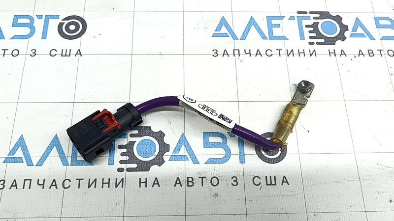 Плюсовой провод ВВБ Audi Q8 19-26