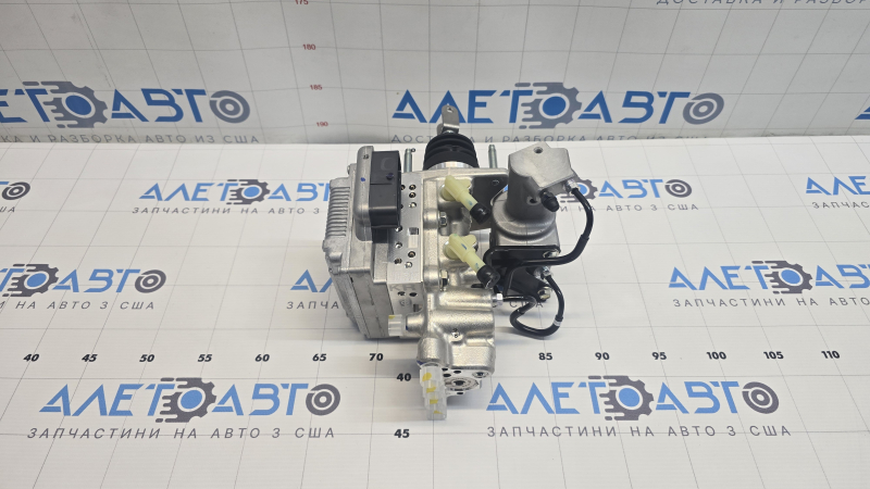ABS АБС в сборе с ГТЦ Toyota Camry v50 12-14 hybrid usa