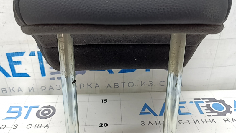 Подголовник 2 ряда центральный Mazda CX-5 17-24 кожа черная, контакт с водой