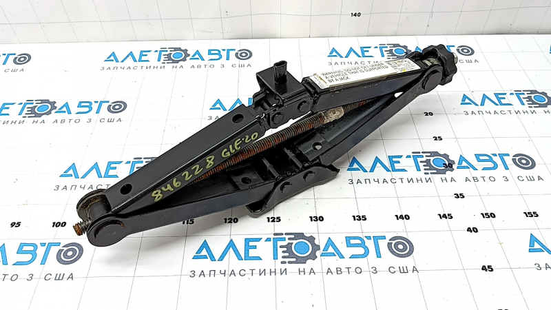 Домкрат Mercedes W167 GLE 350 450 20-26 ржавый