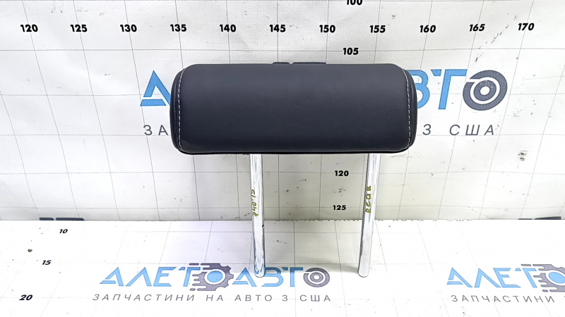 Подголовник 2 ряда центральный Toyota Prius V 15-17 кожа, черный